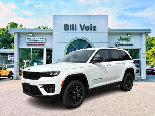 new 2025 Jeep Grand Cherokee car, priced at $44,200