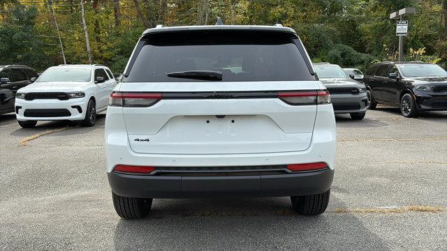 new 2025 Jeep Grand Cherokee car, priced at $44,200