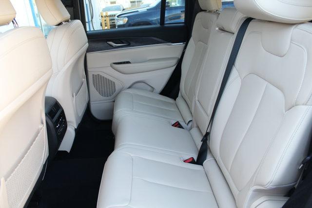 used 2025 Jeep Grand Cherokee car, priced at $38,996