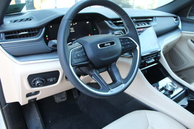used 2025 Jeep Grand Cherokee car, priced at $38,996