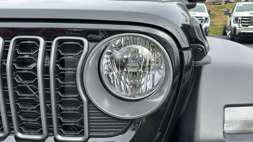 new 2026 Jeep Wrangler car, priced at $54,295