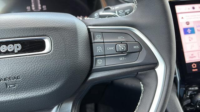 new 2025 Jeep Grand Cherokee car, priced at $48,277