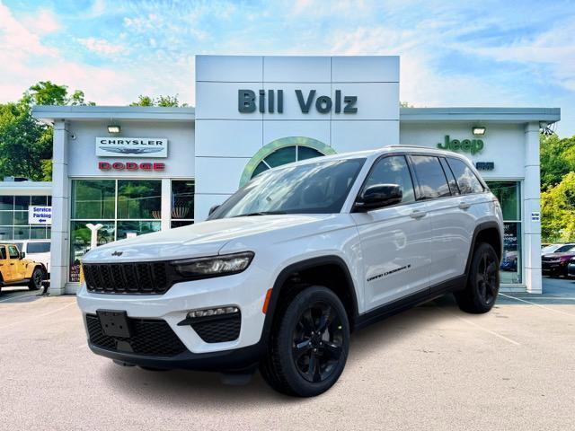 new 2025 Jeep Grand Cherokee car, priced at $48,277