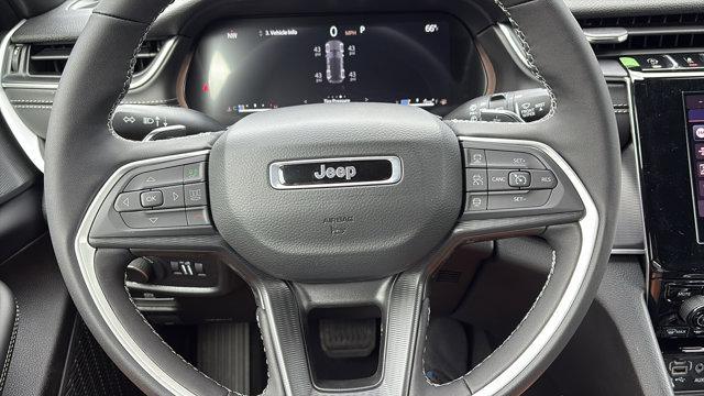 new 2025 Jeep Grand Cherokee car, priced at $44,500
