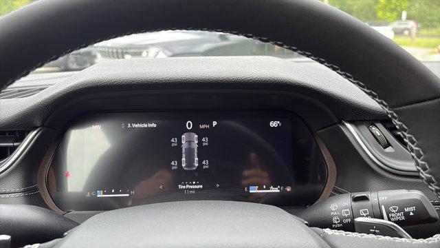 new 2025 Jeep Grand Cherokee car, priced at $44,500