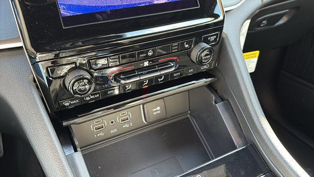 new 2025 Jeep Grand Cherokee car, priced at $44,700