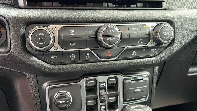 new 2026 Jeep Wrangler car, priced at $48,725