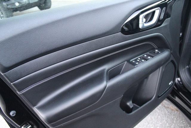 2022 Diamond Black Jeep Compass