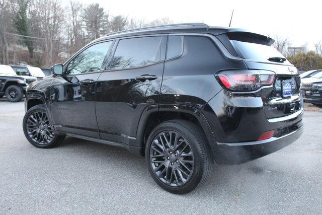 2022 Diamond Black Jeep Compass