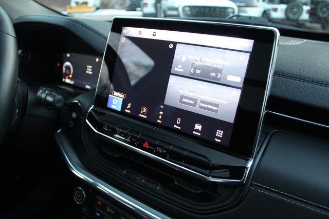 2022 Diamond Black Jeep Compass