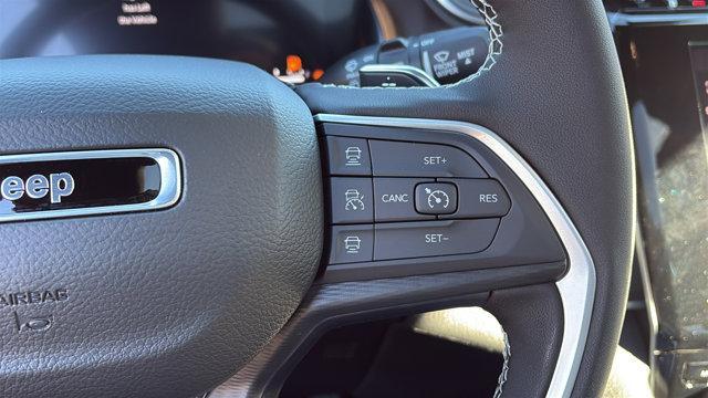 new 2025 Jeep Grand Cherokee car, priced at $46,730