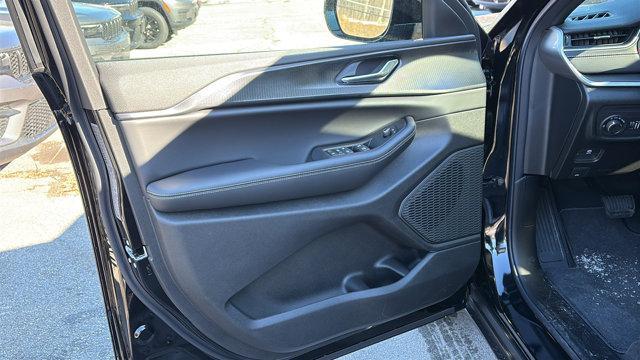 new 2025 Jeep Grand Cherokee car, priced at $46,730