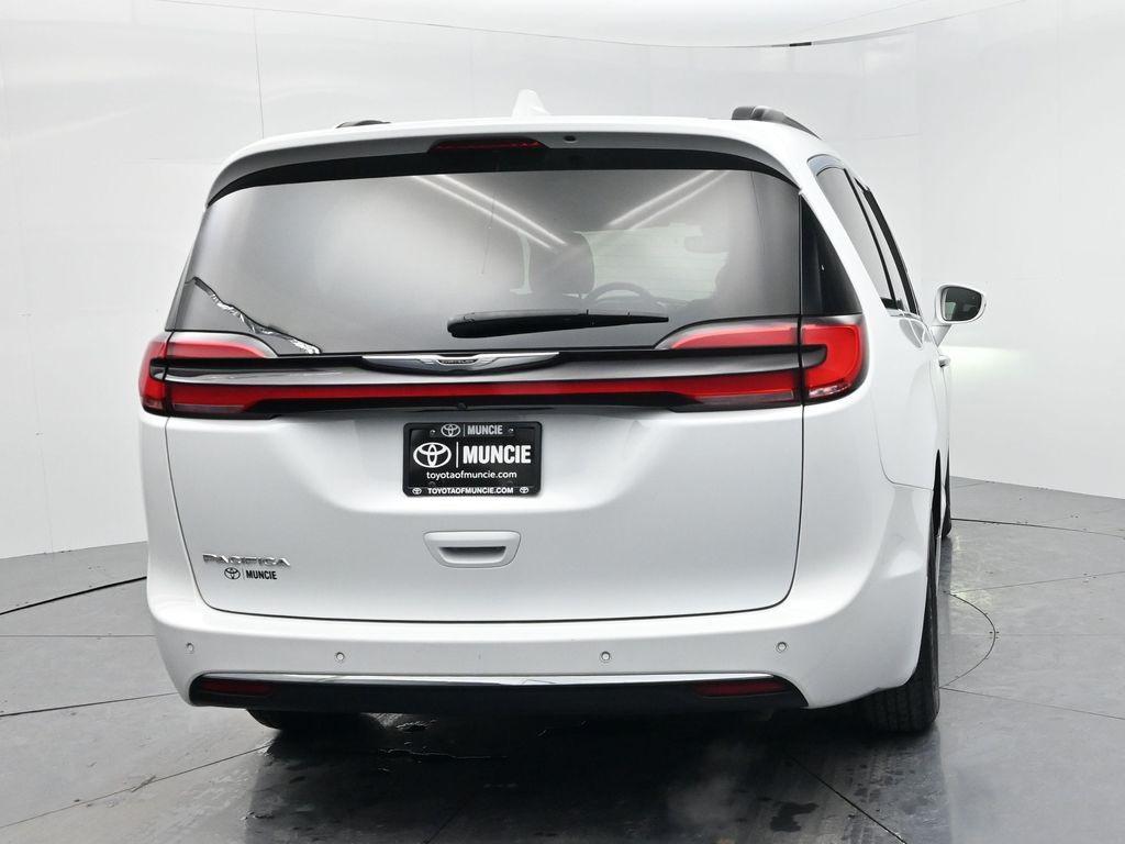 used 2022 Chrysler Pacifica car, priced at $19,096