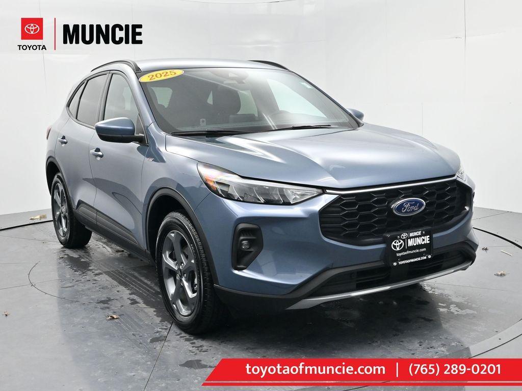 used 2025 Ford Escape car, priced at $26,831