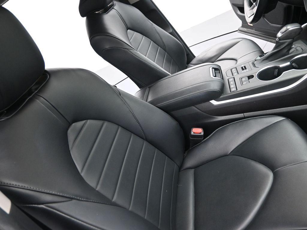 used 2022 Toyota Highlander car, priced at $34,895