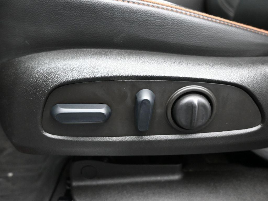 used 2022 GMC Acadia car, priced at $25,870