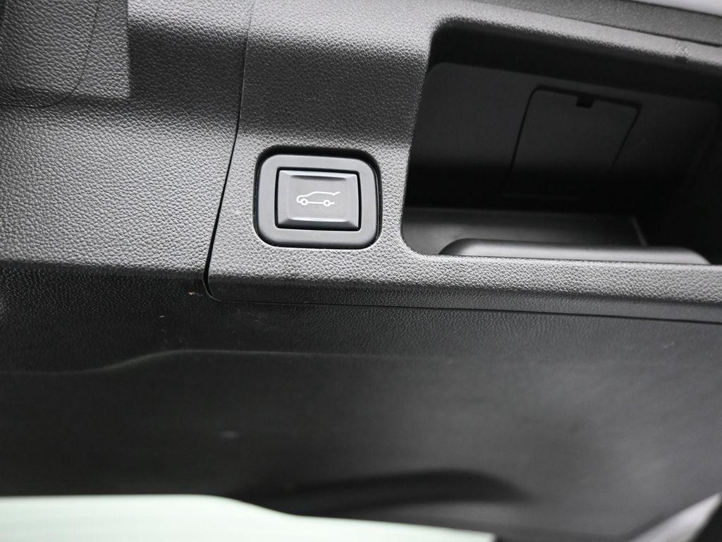 used 2022 GMC Acadia car, priced at $25,870