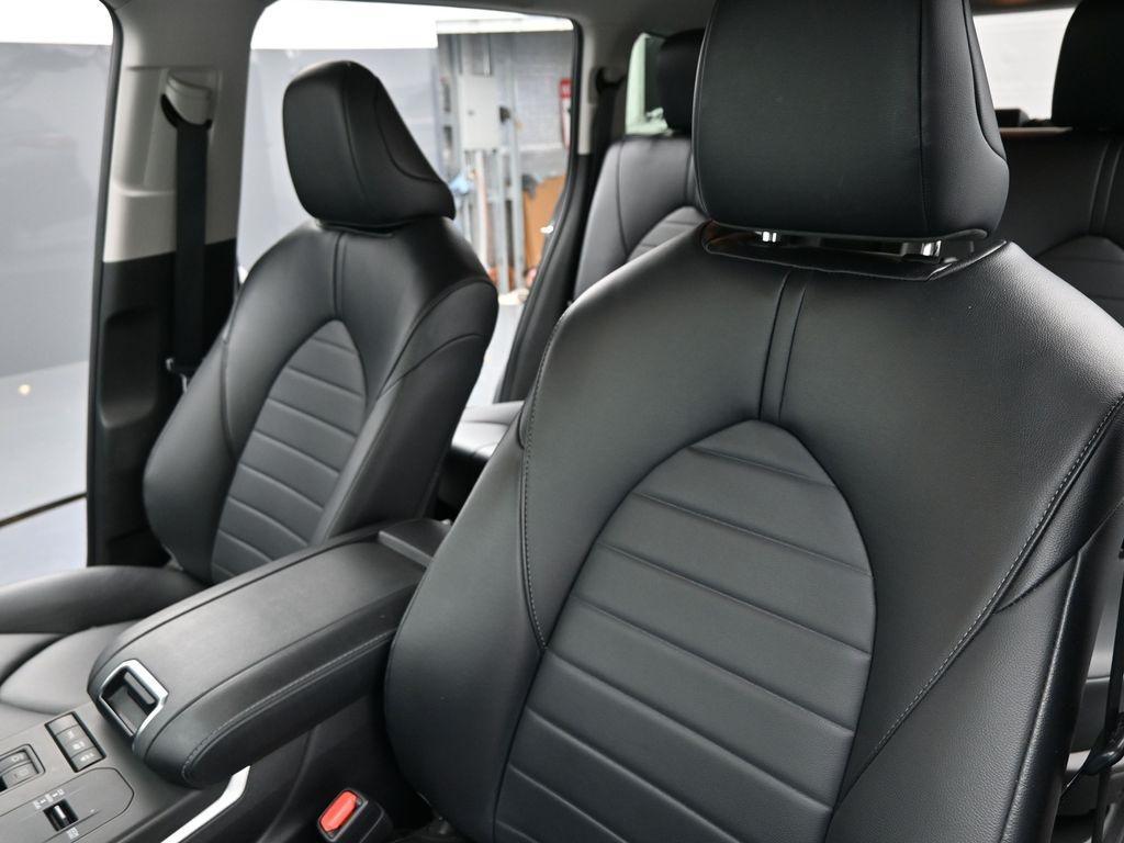 used 2022 Toyota Highlander Hybrid car, priced at $32,260