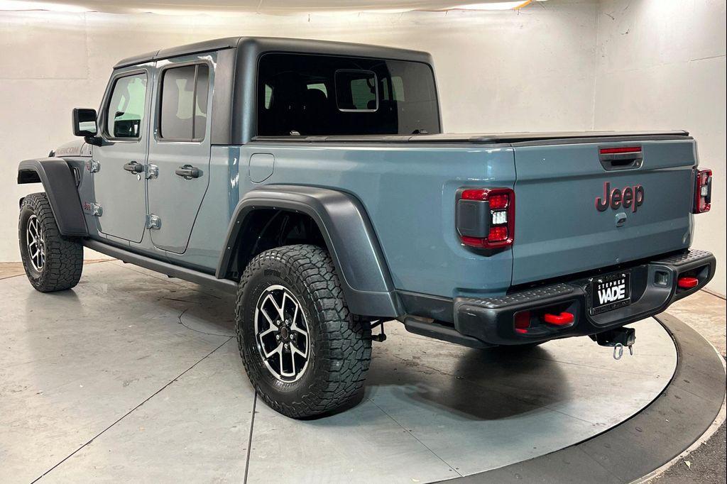 used 2024 Jeep Gladiator car, priced at $43,357