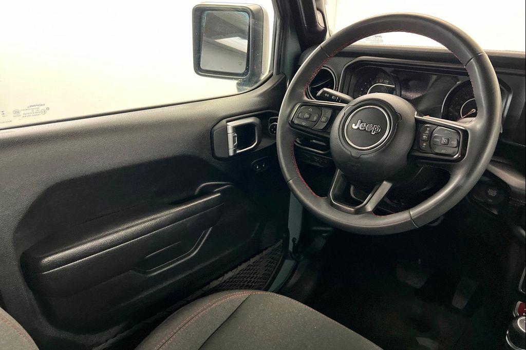 used 2024 Jeep Gladiator car, priced at $43,357