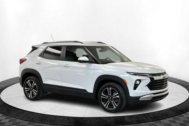 new 2025 Chevrolet TrailBlazer car, priced at $29,715