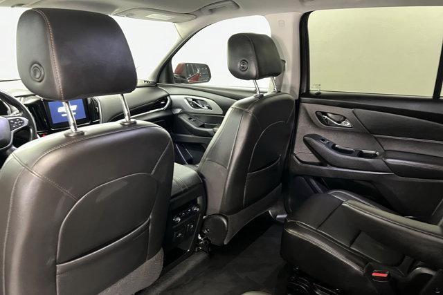 used 2021 Chevrolet Traverse car, priced at $26,116