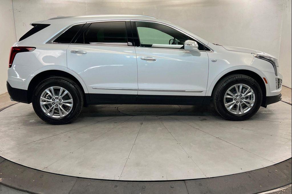 new 2025 Cadillac XT5 car, priced at $46,724