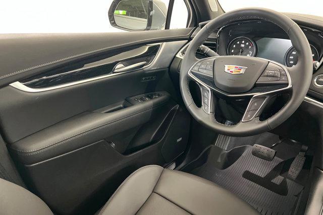 new 2026 Cadillac XT5 car, priced at $59,819