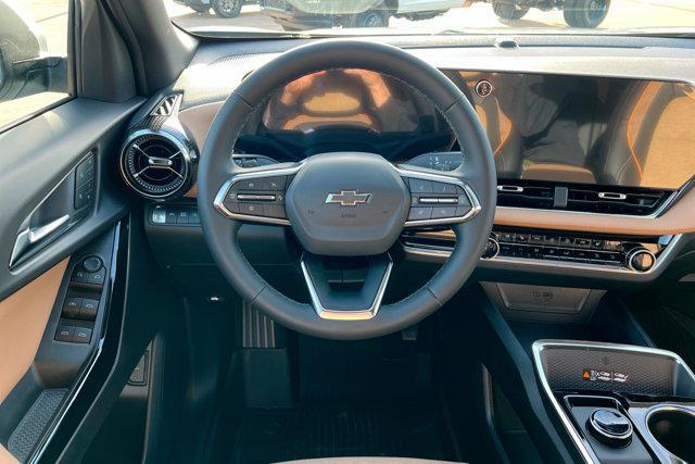 new 2026 Chevrolet Equinox car, priced at $38,615