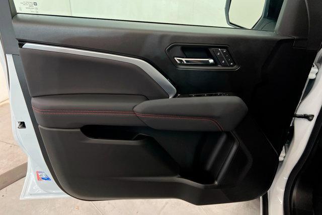 new 2025 Chevrolet Colorado car, priced at $45,117