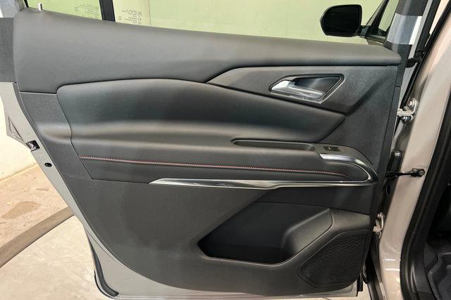 new 2026 Chevrolet Traverse car, priced at $54,045