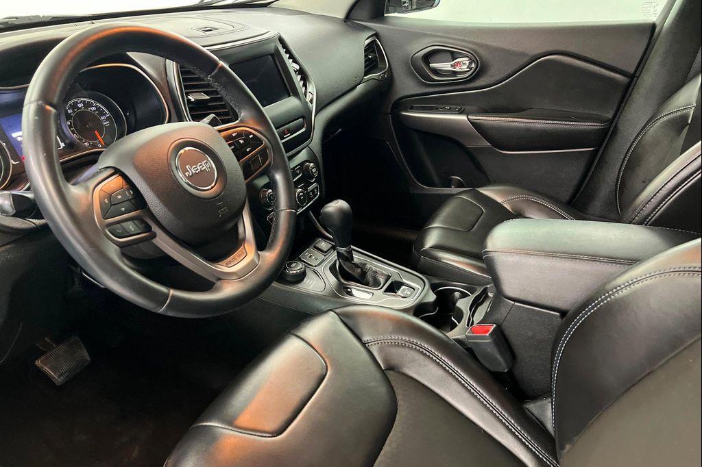 used 2019 Jeep Cherokee car, priced at $18,266