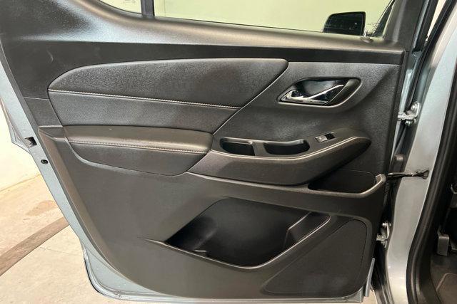 used 2023 Chevrolet Traverse car, priced at $38,295