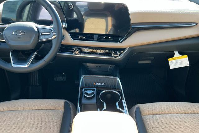 new 2026 Chevrolet Equinox car, priced at $37,110