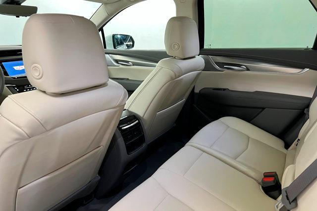 new 2026 Cadillac XT5 car, priced at $59,619