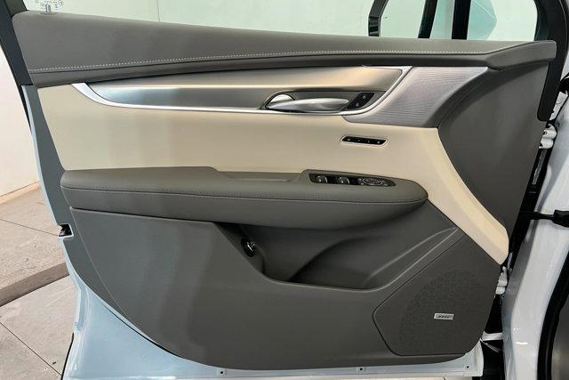 new 2026 Cadillac XT5 car, priced at $59,619