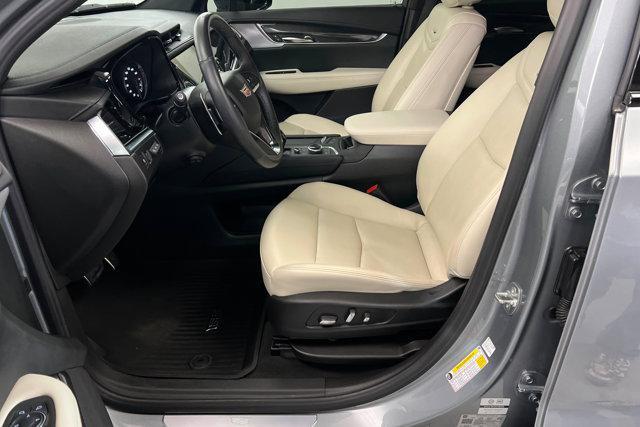used 2025 Cadillac XT6 car, priced at $51,936
