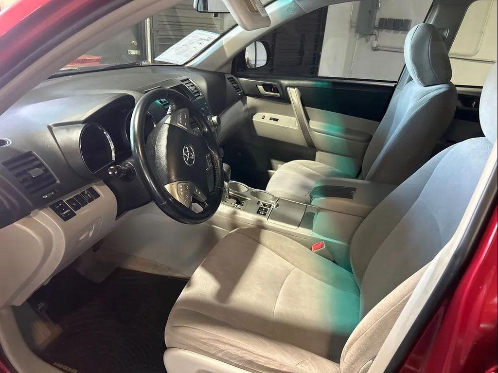used 2008 Toyota Highlander car, priced at $9,999