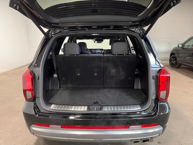 used 2024 Hyundai Palisade car, priced at $39,995