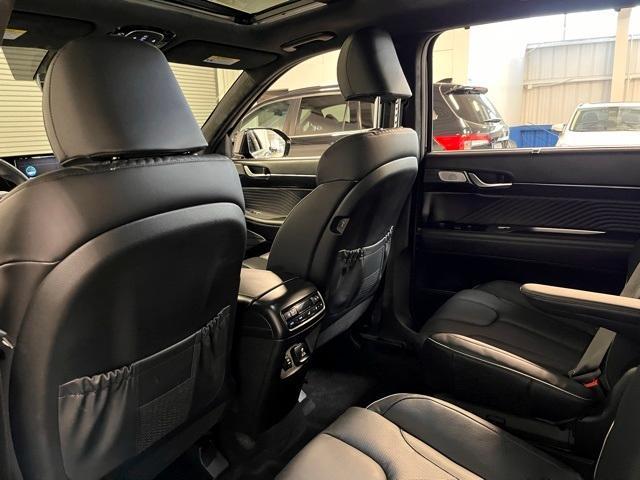 used 2024 Hyundai Palisade car, priced at $39,995