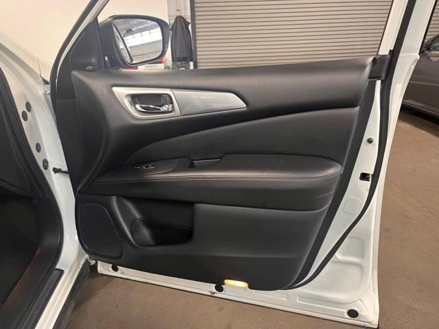 used 2020 Nissan Pathfinder car, priced at $17,524