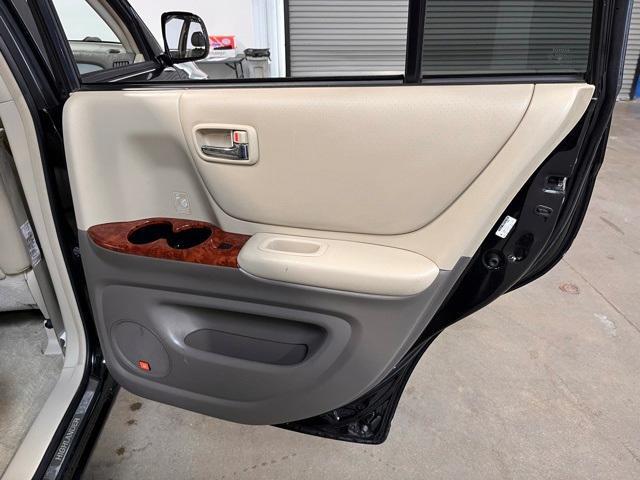 used 2007 Toyota Highlander Hybrid car, priced at $7,981