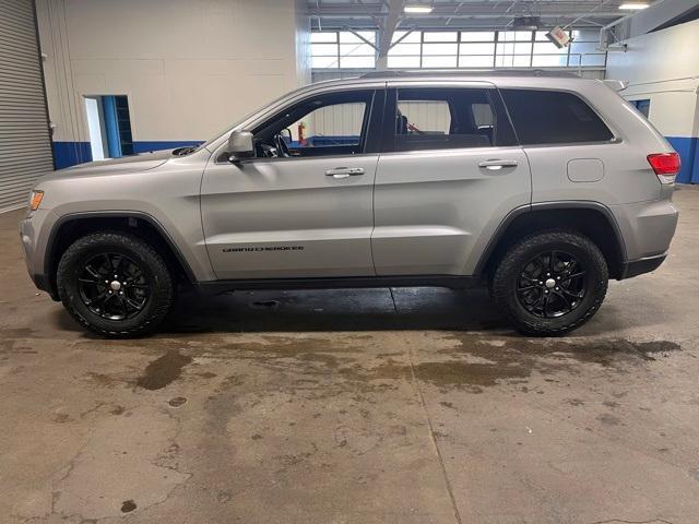 used 2016 Jeep Grand Cherokee car, priced at $12,914