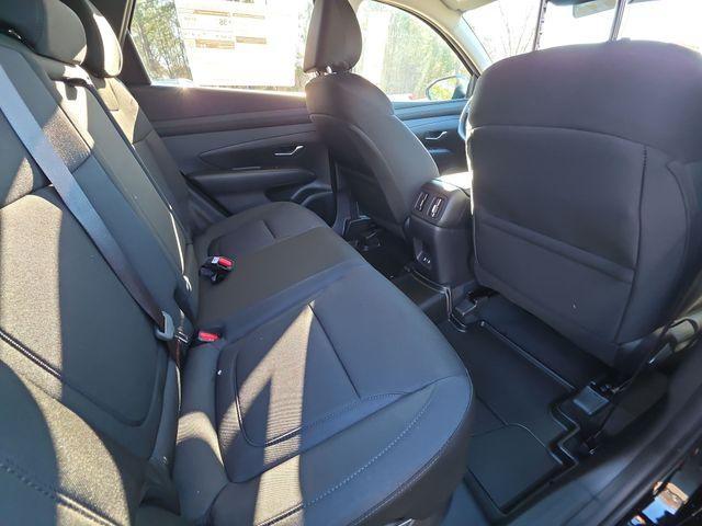 new 2026 Hyundai TUCSON Hybrid car, priced at $33,445