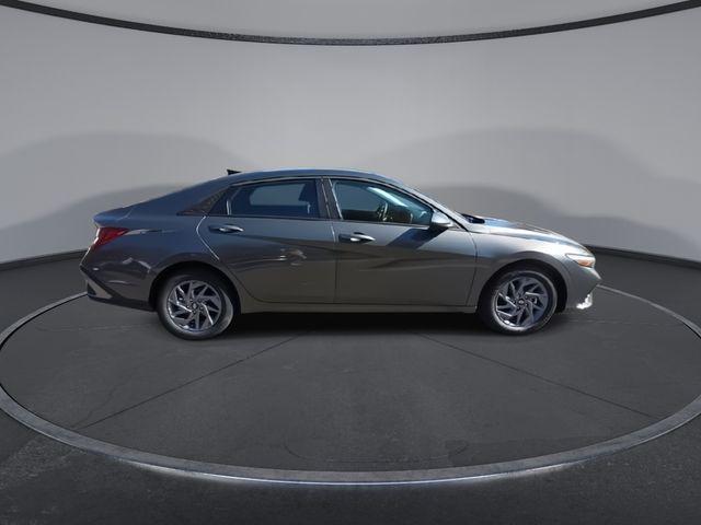 new 2026 Hyundai ELANTRA HEV car, priced at $26,585
