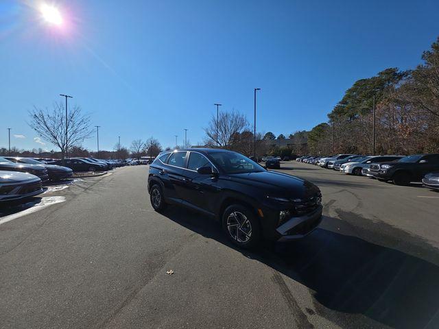 new 2026 Hyundai TUCSON Hybrid car, priced at $31,600