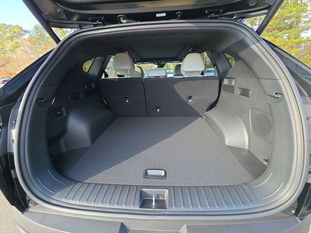 new 2026 Hyundai TUCSON Hybrid car, priced at $41,570