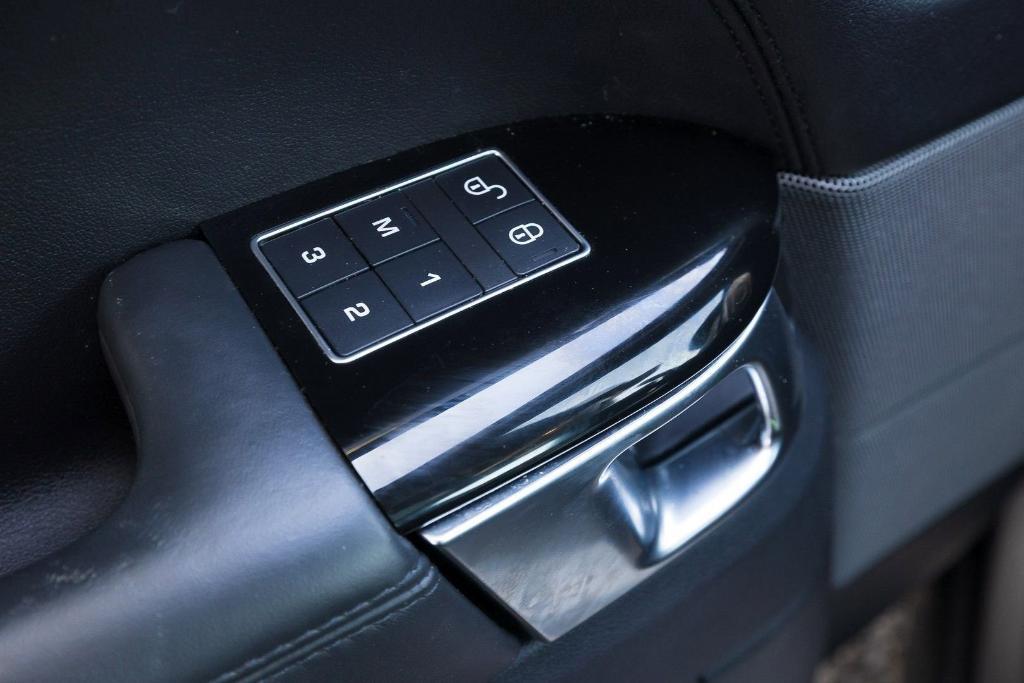 used 2019 Land Rover Range Rover Sport car, priced at $29,659