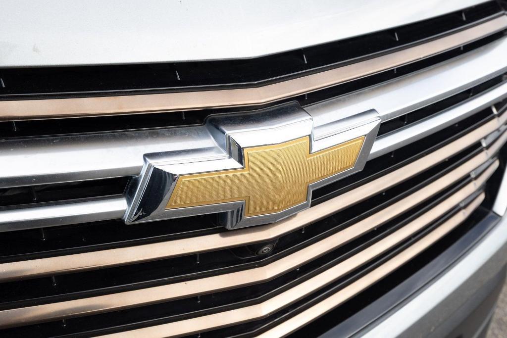 used 2023 Chevrolet Traverse car, priced at $34,485