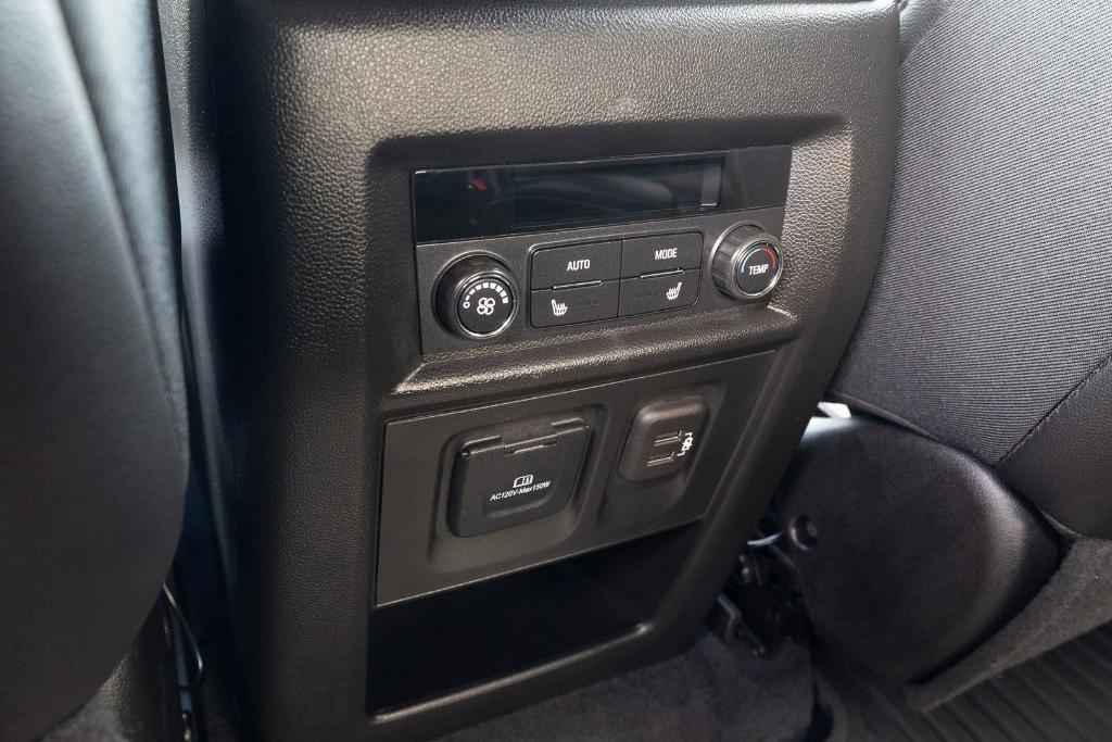 used 2023 Chevrolet Traverse car, priced at $34,485